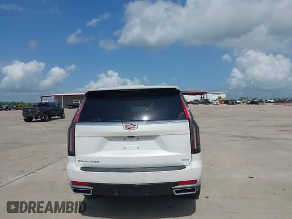 2022 Cadillac Escalade ESV Premium Luxury с VIN 1GYS4LKL3NR248004, выставлен на аукционе IAAI как лот 42545925 с пробегом 28 637 миль миль и . История ставок и продаж доступна на DreamBid. Изображение 16.