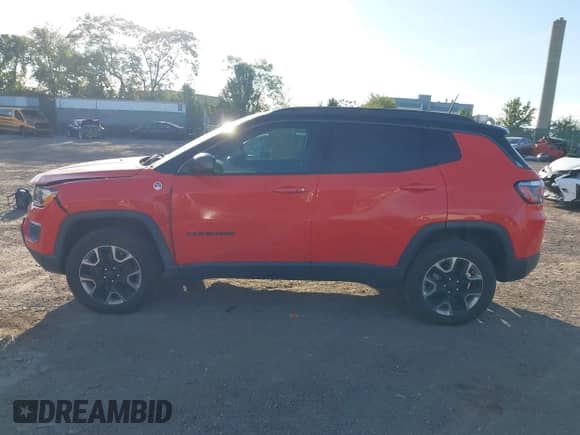 2017 Jeep Compass Trailhawk с VIN 3C4NJDDB0HT624241, выставлен на аукционе IAAI как лот 43318185 с пробегом 80 440 миль миль и . История ставок и продаж доступна на DreamBid. Изображение 14.