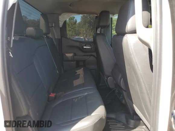 2019 Chevrolet Silverado 1500 Work Truck with VIN 1GCRWAEH8KZ391584, listed as a Copart auction lot 71599915 with 113,262 mi miles and Salvage title. Bid and sale history available at DreamBid. Image 10.