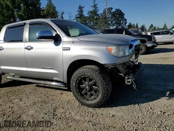 2008 Toyota Tundra Limited с VIN 5TFDV58118X034612, выставлен на аукционе Copart как лот 85709935 с пробегом 192 765 миль миль и Списание • Salvage title. История ставок и продаж доступна на DreamBid. Изображение 13.