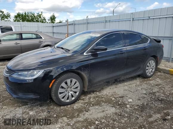 2015 Chrysler 200 LX z VIN 1C3CCCFB0FN549857, wystawiony jako Copart lot #56420584 z przebiegiem 157 100 mil mil oraz Szkoda całkowita • Salvage title. Historia ofert i sprzedaży dostępna na DreamBid. Obrazek 1.