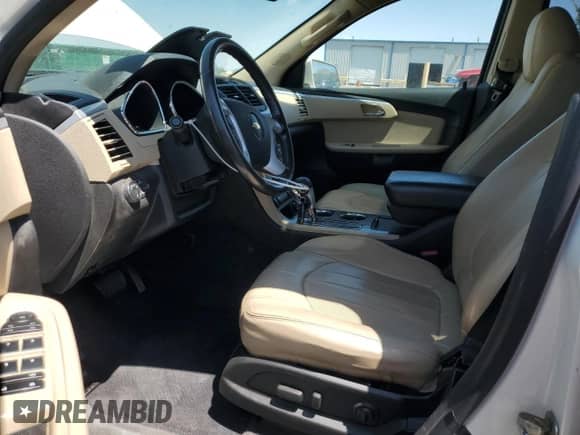 2012 Chevrolet Traverse LTZ z VIN 1GNKVLED1CJ317296, wystawiony jako Copart lot #64620045 z przebiegiem 166 394 mil mil oraz Szkoda całkowita • Salvage title. Historia ofert i sprzedaży dostępna na DreamBid. Obrazek 7.