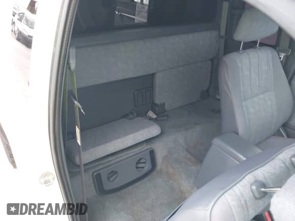 2000 Toyota Tacoma с VIN 4TAWN72N2YZ649041, выставлен на аукционе IAAI как лот 43312676 с пробегом 114 837 миль миль и . История ставок и продаж доступна на DreamBid. Изображение 8.