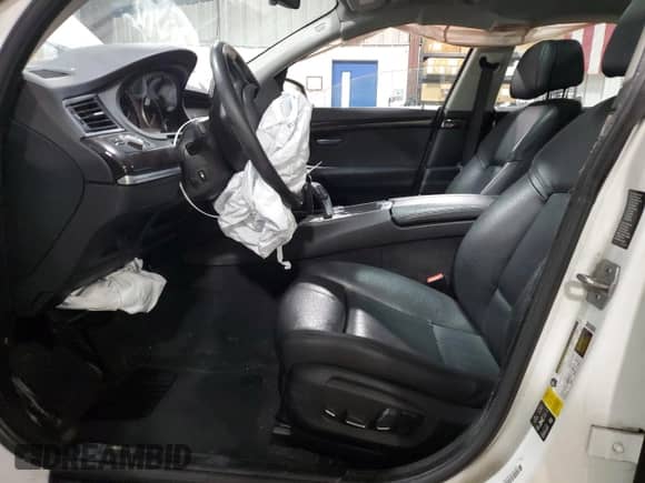 2017 BMW 5 Series с VIN WBA5M0C32HD085344, выставлен на аукционе Copart как лот 88800535 с пробегом 85 922 миль миль и Списание • Salvage title. История ставок и продаж доступна на DreamBid. Изображение 7.