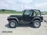 1995 Jeep Wrangler S с VIN 1J4FY19P5SP295187, выставлен на аукционе IAAI как лот 42226656 с пробегом 130 962 миль миль и . История ставок и продаж доступна на DreamBid. Изображение 15.