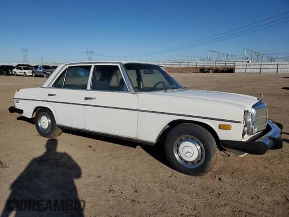 1975 Mercedes-Benz 300 с VIN 11511412008273, выставлен на аукционе Copart как лот 86546455 с пробегом 66 622 миль миль и Чистый • Clean title. История ставок и продаж доступна на DreamBid. Изображение 4.