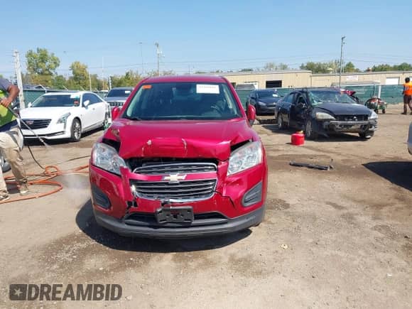 2015 Chevrolet Trax LS with VIN KL7CJKSB8FB063751, listed as a IAAI auction lot 43260816 with 66,458 mi miles and . Bid and sale history available at DreamBid. Image 13.