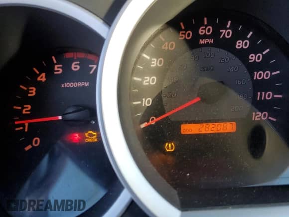 2006 Toyota Tacoma с VIN 3TMMU52N36M002164, выставлен на аукционе Copart как лот 81044335 с пробегом 282 087 миль миль и Списание • Salvage title. История ставок и продаж доступна на DreamBid. Изображение 9.