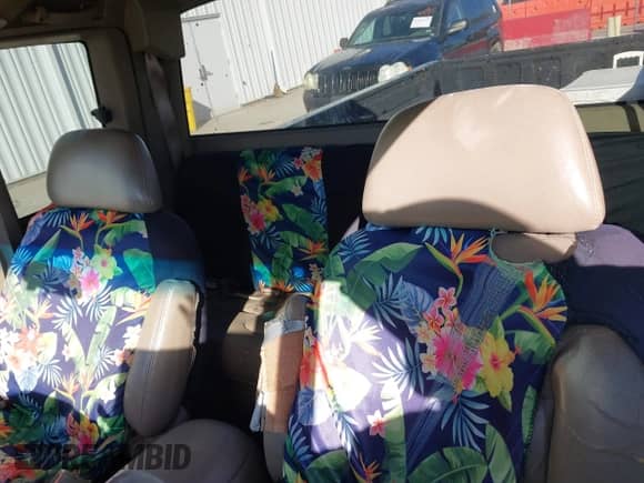 1997 Chevrolet Silverado 1500 with VIN 2GCEK19RXV1115899, listed as a IAAI auction lot 41671682 with 291,289 mi miles and . Bid and sale history available at DreamBid. Image 8.