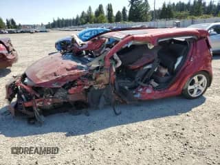 2013 Chevrolet Sonic LTZ с VIN 1G1JE6SB4D4187015, выставлен на аукционе Copart как лот 65932495 с пробегом Не указан миль и На запчасти • Non repairable. История ставок и продаж доступна на DreamBid. Изображение 1.