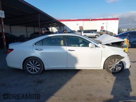 2007 Lexus ES 330 with VIN JTHBJ46GX72136831, listed as a IAAI auction lot 43369559 with 274,736 mi miles and . Bid and sale history available at DreamBid. Image 13.
