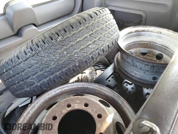 2002 Ford Explorer XLS с VIN 1FMZU62E22ZB54825, выставлен на аукционе Copart как лот 80952105 с пробегом Не указан миль и Списание • Salvage title. История ставок и продаж доступна на DreamBid. Изображение 13.