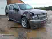 2013 Chevrolet Tahoe LT with VIN 1GNSKBE04DR339098, listed as a IAAI auction lot 42989580 with 220,959 mi miles and . Bid and sale history available at DreamBid. Image 1.