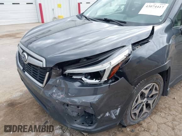 2021 Subaru Forester Premium with VIN JF2SKAJC1MH450671, listed as a IAAI auction lot 43074417 with 130,892 mi miles and . Bid and sale history available at DreamBid. Image 6.