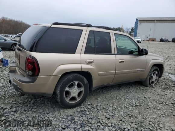 2004 Chevrolet TrailBlazer LT с VIN 1GNDT13S042186040, выставлен на аукционе Copart как лот 52505275 с пробегом 170 097 миль миль и Списание • Salvage title. История ставок и продаж доступна на DreamBid. Изображение 3.