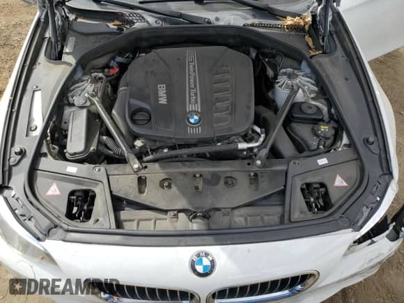 2015 BMW 5 Series 535d xDrive z VIN WBAFV3C55FD687110, wystawiony jako Copart lot #77845114 z przebiegiem 100 135 mil mil oraz Szkoda całkowita • Salvage title. Historia ofert i sprzedaży dostępna na DreamBid. Obrazek 11.