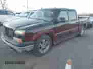 2005 Chevrolet Silverado 1500 LS z VIN 2GCEC13T751334286, wystawiony jako IAAI lot #41183917 z przebiegiem 229 192 mil mil oraz . Historia ofert i sprzedaży dostępna na DreamBid. Obrazek 2.