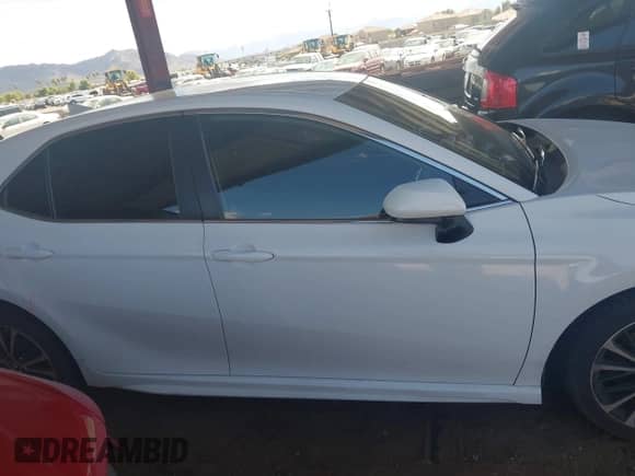 2019 Toyota Camry LE с VIN 4T1B11HK3KU791973, выставлен на аукционе IAAI как лот 43173331 с пробегом 99 127 миль миль и . История ставок и продаж доступна на DreamBid. Изображение 14.