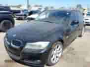 2010 BMW 3 Series 328i с VIN WBAPH7G57ANM48061, выставлен на аукционе IAAI как лот 43150840 с пробегом 102 401 миль миль и . История ставок и продаж доступна на DreamBid. Изображение 2.