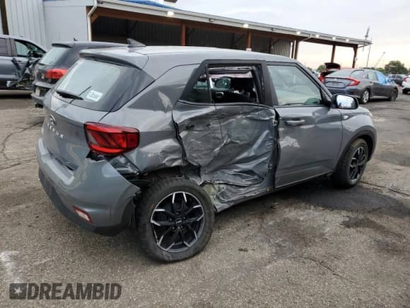 2020 Hyundai Venue SE с VIN KMHRB8A33LU017523, выставлен на аукционе Copart как лот 68214005 с пробегом 92 087 миль миль и Списание • Salvage title. История ставок и продаж доступна на DreamBid. Изображение 3.