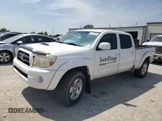 2008 Toyota Tacoma PreRunner with VIN 5TEKU72N98Z56290X, listed as a Copart auction lot 61142215 with 211,931 mi miles and Salvage title. Bid and sale history available at DreamBid. Image 1.