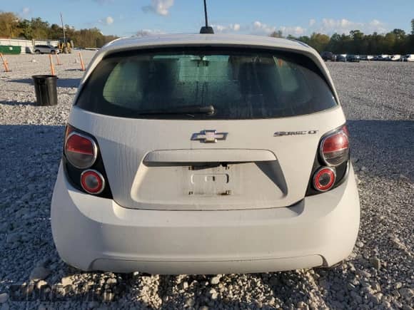 2015 Chevrolet Sonic LT with VIN 1G1JC6SH3F4202617, listed as a Copart auction lot 85567445 with 110,855 mi miles and Clean title. Bid and sale history available at DreamBid. Image 6.
