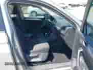 2022 Volkswagen Tiguan S z VIN 3VV1B7AX5NM152137, wystawiony jako IAAI lot #43150933 z przebiegiem 49 575 mil mil oraz . Historia ofert i sprzedaży dostępna na DreamBid. Obrazek 5.