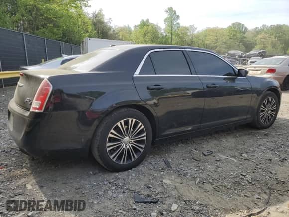 2013 Chrysler 300 S with VIN 2C3CCAGTXDH635534, listed as a Copart auction lot 53949395 with 159,967 mi miles and Salvage title. Bid and sale history available at DreamBid. Image 3.