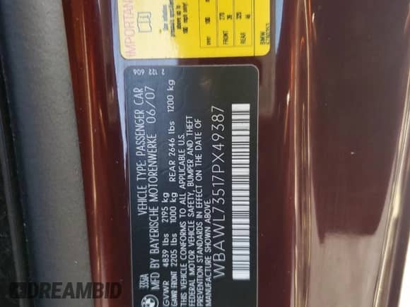 2007 BMW 3 Series 335i z VIN WBAWL73517PX49387, wystawiony jako Copart lot #71611705 z przebiegiem 81 292 mil mil oraz Szkoda całkowita • Salvage title. Historia ofert i sprzedaży dostępna na DreamBid. Obrazek 12.