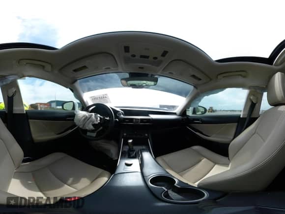 2018 Lexus IS 300 z VIN JTHC81D20J5030125, wystawiony jako IAAI lot #43333253 z przebiegiem 120 940 mil mil oraz . Historia ofert i sprzedaży dostępna na DreamBid. Obrazek 18.