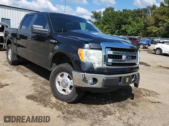 2013 Ford F-150 XL z VIN 1FTFW1CF4DFA93879, wystawiony jako Copart lot #84988525 z przebiegiem 223 058 mil mil oraz Szkoda całkowita • Salvage title. Historia ofert i sprzedaży dostępna na DreamBid. Obrazek 13.