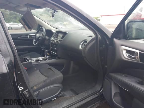 2019 Nissan Pathfinder SL with VIN 5N1DR2MN7KC616042, listed as a IAAI auction lot 43022249 with Not provided miles and . Bid and sale history available at DreamBid. Image 5.