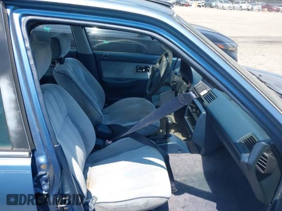 1991 Honda Civic z VIN 1HGED3656ML043956, wystawiony jako IAAI lot #42608632 z przebiegiem 163 524 mil mil oraz . Historia ofert i sprzedaży dostępna na DreamBid. Obrazek 5.