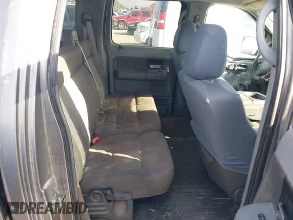 2005 Ford F-150 XLT с VIN 1FTRW12W05FA87819, выставлен на аукционе IAAI как лот 43476085 с пробегом 269 483 миль миль и . История ставок и продаж доступна на DreamBid. Изображение 8.