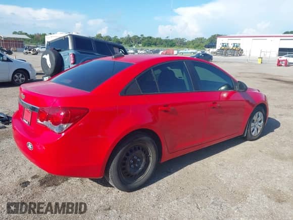 2016 Chevrolet Cruze LS with VIN 1G1PC5SH6G7111801, listed as a IAAI auction lot 43018223 with 60,510 mi miles and . Bid and sale history available at DreamBid. Image 4.