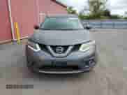 2015 Nissan Rogue SL z VIN 5N1AT2MVXFC874436, wystawiony jako Copart lot #82303885 z przebiegiem 257 237 mil mil oraz Czysty tytuł • Clean title. Historia ofert i sprzedaży dostępna na DreamBid. Obrazek 5.