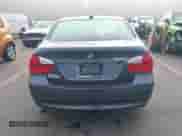 2007 BMW 3 Series 328i z VIN WBAVC53507FZ74485, wystawiony jako IAAI lot #43292107 z przebiegiem 176 945 mil mil oraz . Historia ofert i sprzedaży dostępna na DreamBid. Obrazek 16.