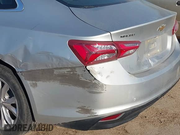 2020 Chevrolet Malibu LT with VIN 1G1ZD5ST4LF007835, listed as a IAAI auction lot 43354078 with 86,326 mi miles and . Bid and sale history available at DreamBid. Image 18.