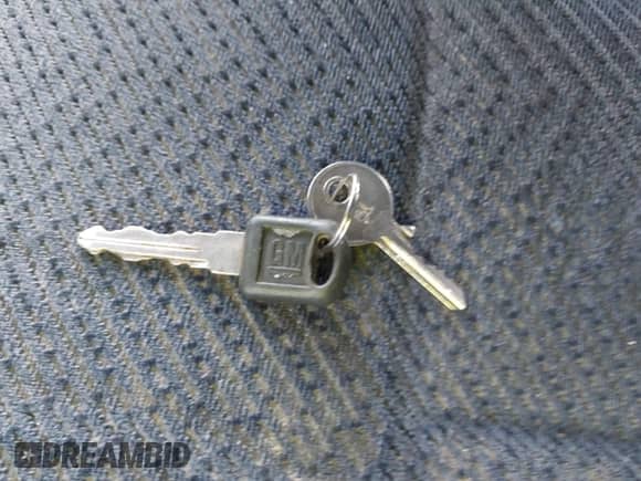 1997 GMC Sierra 1500 с VIN 2GTEC19R8V1561126, выставлен на аукционе IAAI как лот 41456149 с пробегом 240 605 миль миль и . История ставок и продаж доступна на DreamBid. Изображение 11.