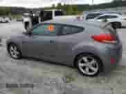2014 Hyundai Veloster z VIN KMHTC6AD8EU196161, wystawiony jako Copart lot #82244385 z przebiegiem 146 717 mil mil oraz Czysty tytuł • Clean title. Historia ofert i sprzedaży dostępna na DreamBid. Obrazek 2.