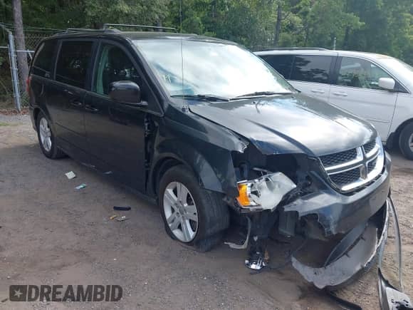 2013 Dodge Grand Caravan Crew with VIN 2C4RDGDG3DR596244, listed as a IAAI auction lot 42951296 with 117,400 mi miles and . Bid and sale history available at DreamBid. Image 1.