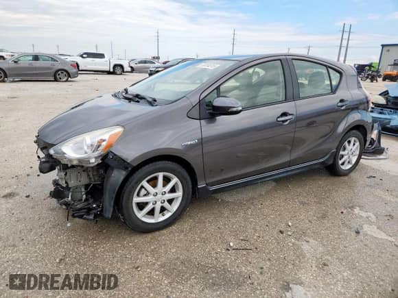 2017 Toyota Prius One z VIN JTDKDTB3XH1597640, wystawiony jako Copart lot #69934515 z przebiegiem 38 023 mil mil oraz Czysty tytuł • Clean title. Historia ofert i sprzedaży dostępna na DreamBid. Obrazek 1.