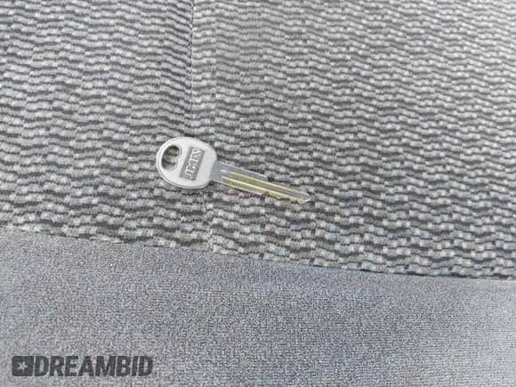 2003 Hyundai Santa Fe с VIN KM8SB12B03U360076, выставлен на аукционе IAAI как лот 43203022 с пробегом Не указан миль и . История ставок и продаж доступна на DreamBid. Изображение 11.