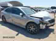 2023 Toyota Camry SE z VIN 4T1T11AK1PU092427, wystawiony jako IAAI lot #43142125 z przebiegiem 56 044 mil mil oraz . Historia ofert i sprzedaży dostępna na DreamBid. Obrazek 1.