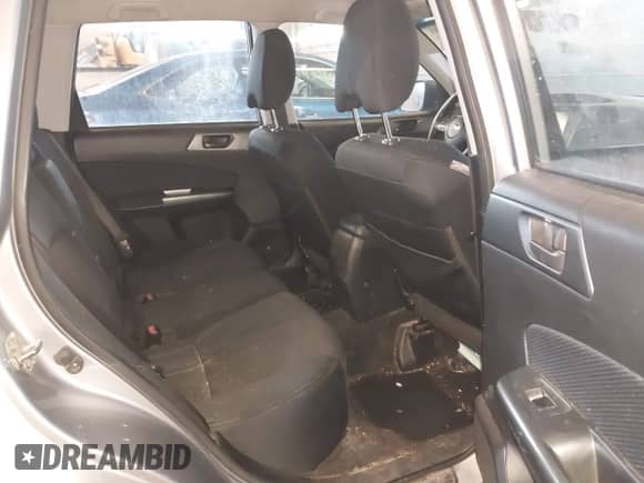 2013 Subaru Forester X z VIN JF2SHABC6DG424991, wystawiony jako IAAI lot #41638591 z przebiegiem 152 047 mil mil oraz . Historia ofert i sprzedaży dostępna na DreamBid. Obrazek 8.