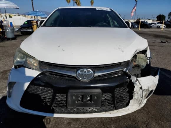 2015 Toyota Camry SE with VIN 4T1BF1FK4FU979217, listed as a Copart auction lot 81881725 with 109,997 mi miles and Salvage title. Bid and sale history available at DreamBid. Image 5.