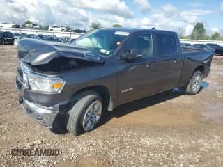 2022 Ram 1500 Big Horn z VIN 1C6SRFMT1NN250645, wystawiony jako Copart lot #69775415 z przebiegiem 30 452 mil mil oraz Szkoda całkowita • Salvage title. Historia ofert i sprzedaży dostępna na DreamBid. Obrazek 1.