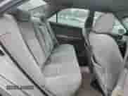 2004 Toyota Camry LE z VIN 4T1BE32K94U312967, wystawiony jako Copart lot #84721985 z przebiegiem 187 377 mil mil oraz Szkoda całkowita • Salvage title. Historia ofert i sprzedaży dostępna na DreamBid. Obrazek 10.