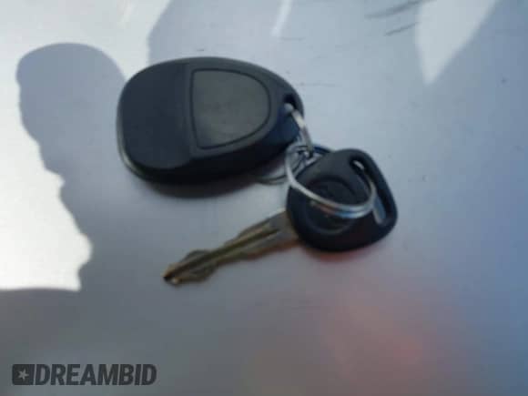 2010 Chevrolet Suburban LT z VIN 1GNUCJE05AR210539, wystawiony jako IAAI lot #41805107 z przebiegiem 166 305 mil mil oraz . Historia ofert i sprzedaży dostępna na DreamBid. Obrazek 11.