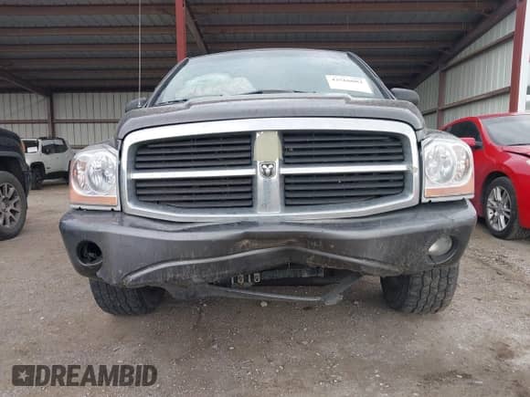 2004 Dodge Durango SLT z VIN 1D4HB48D04F195065, wystawiony jako IAAI lot #42568083 z przebiegiem 165 835 mil mil oraz . Historia ofert i sprzedaży dostępna na DreamBid. Obrazek 6.